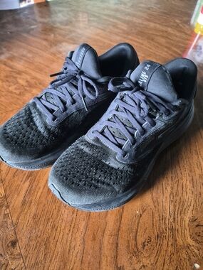 Brooks Adrenaline GTS 24 Supportive Women's 9 Black Road Running Sneakers Shoes